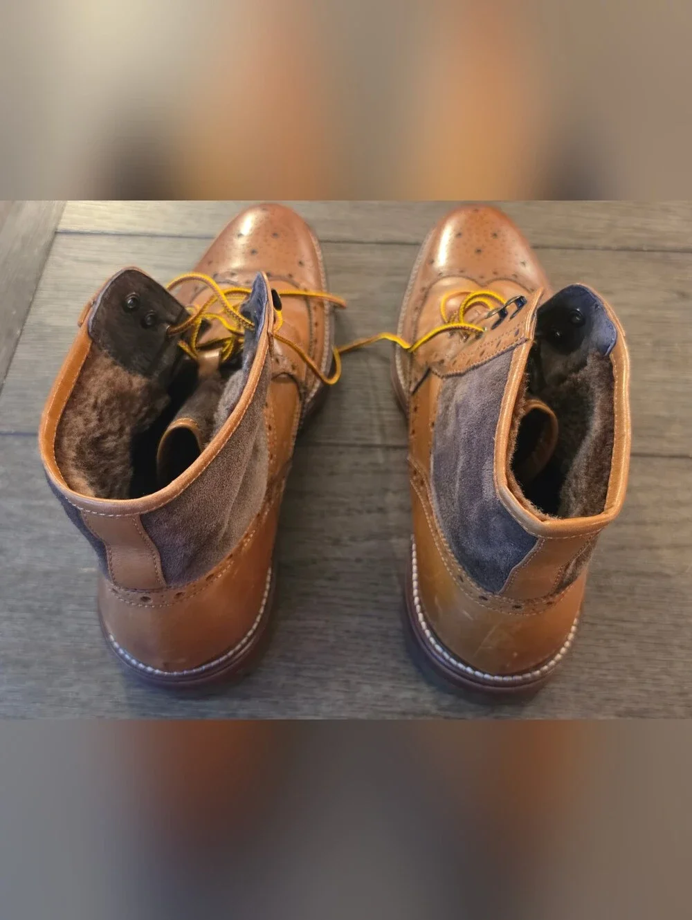 Johnston & Murphy Brown Leather Chukka Boots